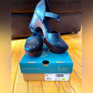 BOC Gia black vegan leather clogs